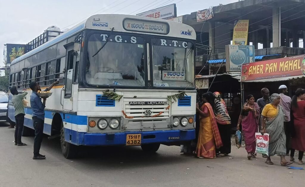 ఎమ్మెల్యే చొరవతో మండల కేంద్రం గుండా ఆర్టీసీ బస్సుల రాకపోకలు