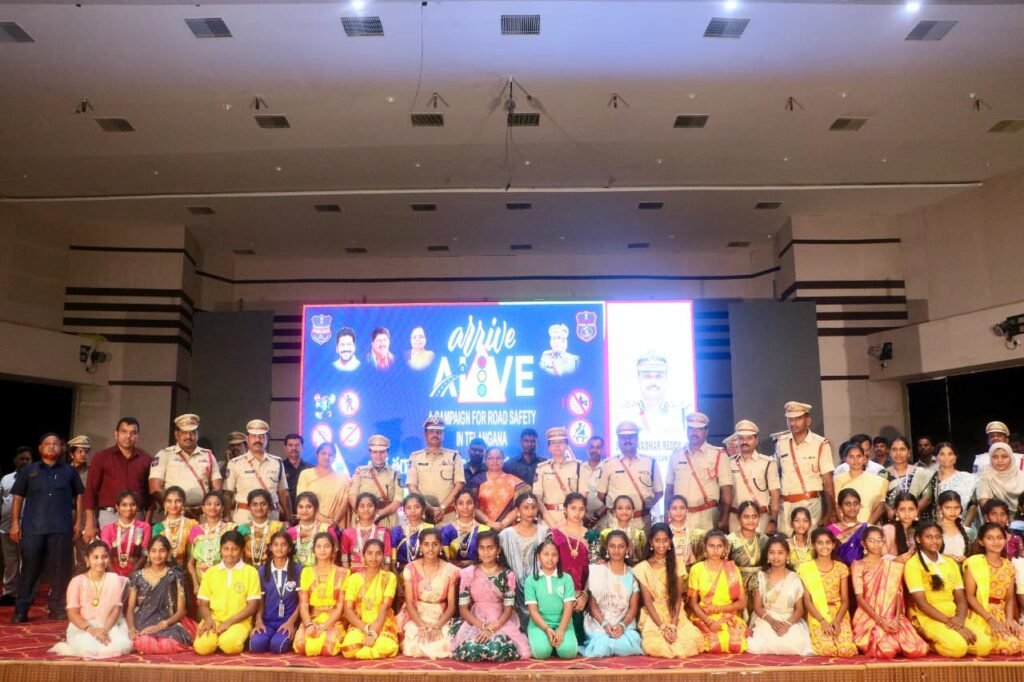 గజ్వేల్ మహతి ఆడిటోరియంలో ఘనంగా ‘అరైవ్ అలైవ్’ రోడ్డు భద్రత అవగాహన సదస్సు