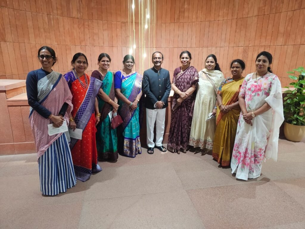 ఎంపి లను కలిసిన రావుల శరణ్య సాగర్