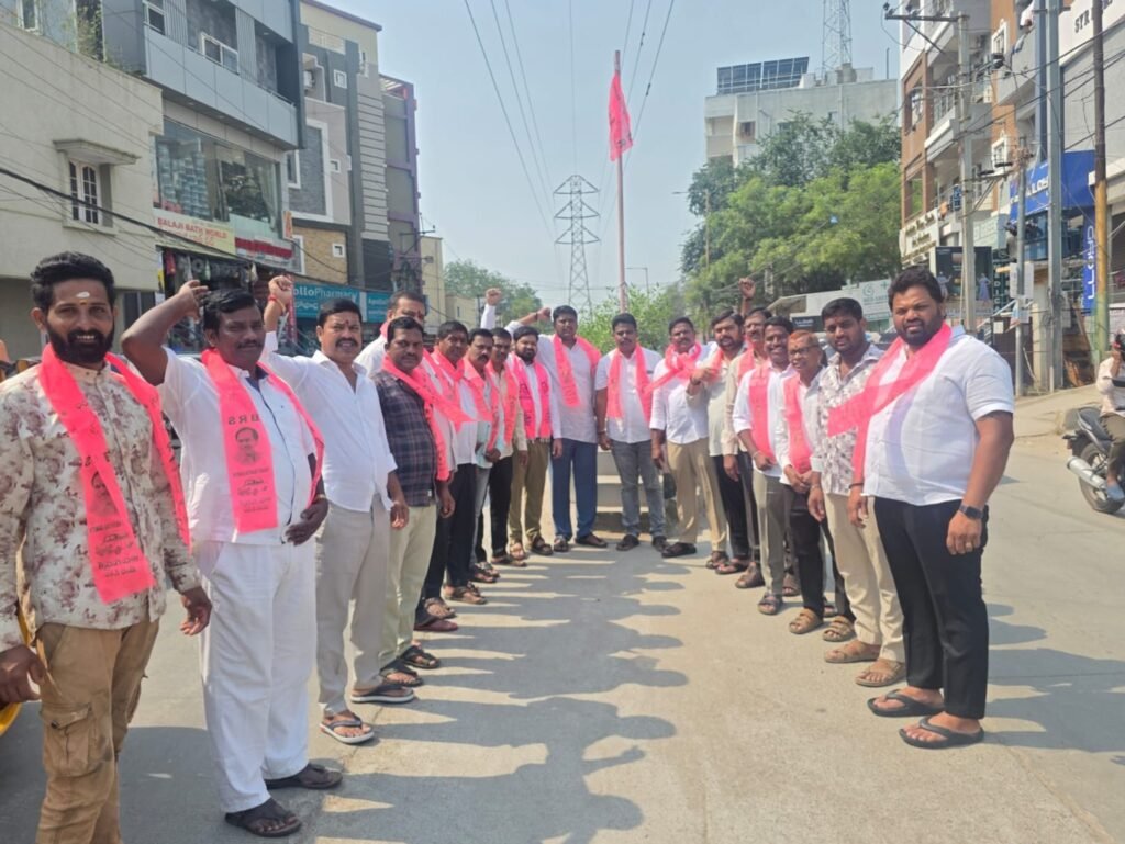 బిఆర్ఎస్ పార్టీ 26వ ఆవిర్భావ దినోత్సవం సందర్భంగా  జెండా ఆవిష్కరణ చేసిన…